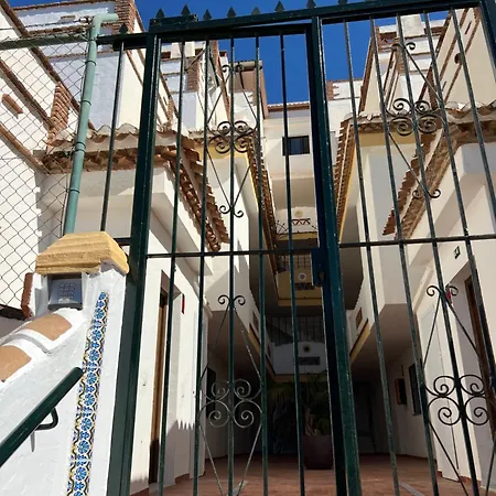 Pueblo Jarales- Lower Calahonda