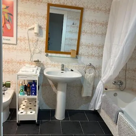 Apartment Pueblo Jarales- Lower Calahonda