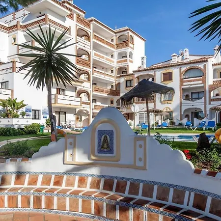 Apartment Pueblo Jarales- Lower Calahonda *