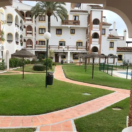 Pueblo Jarales- Lower Calahonda Apartment *