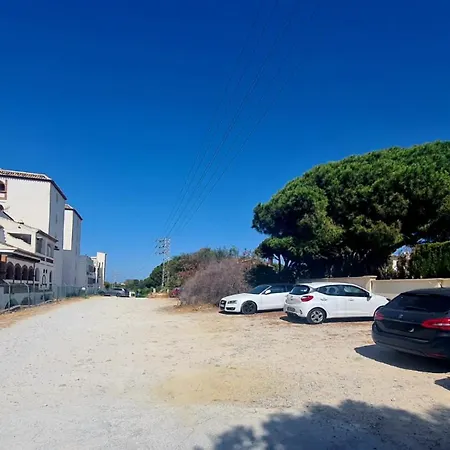 Apartment Pueblo Jarales- Lower Calahonda *
